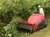 中古河川堤防除草機のハンドガイド、トラクターディスクモア好評販売中！